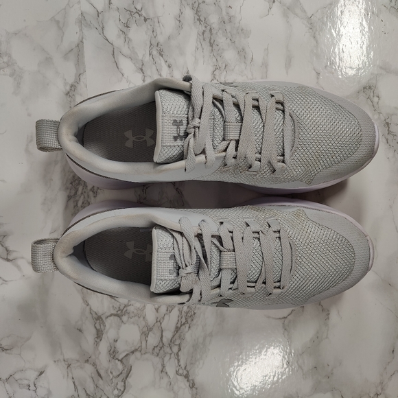Under Armour Women's Essential Sneakers Size 9.5 - Picture 3 of 9